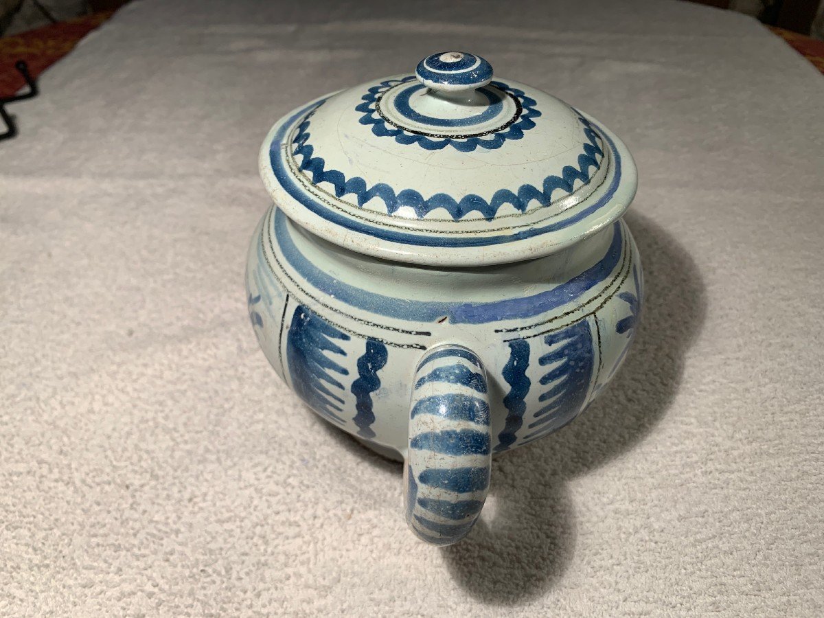 Nevers 18th Century - Covered Pot-photo-2