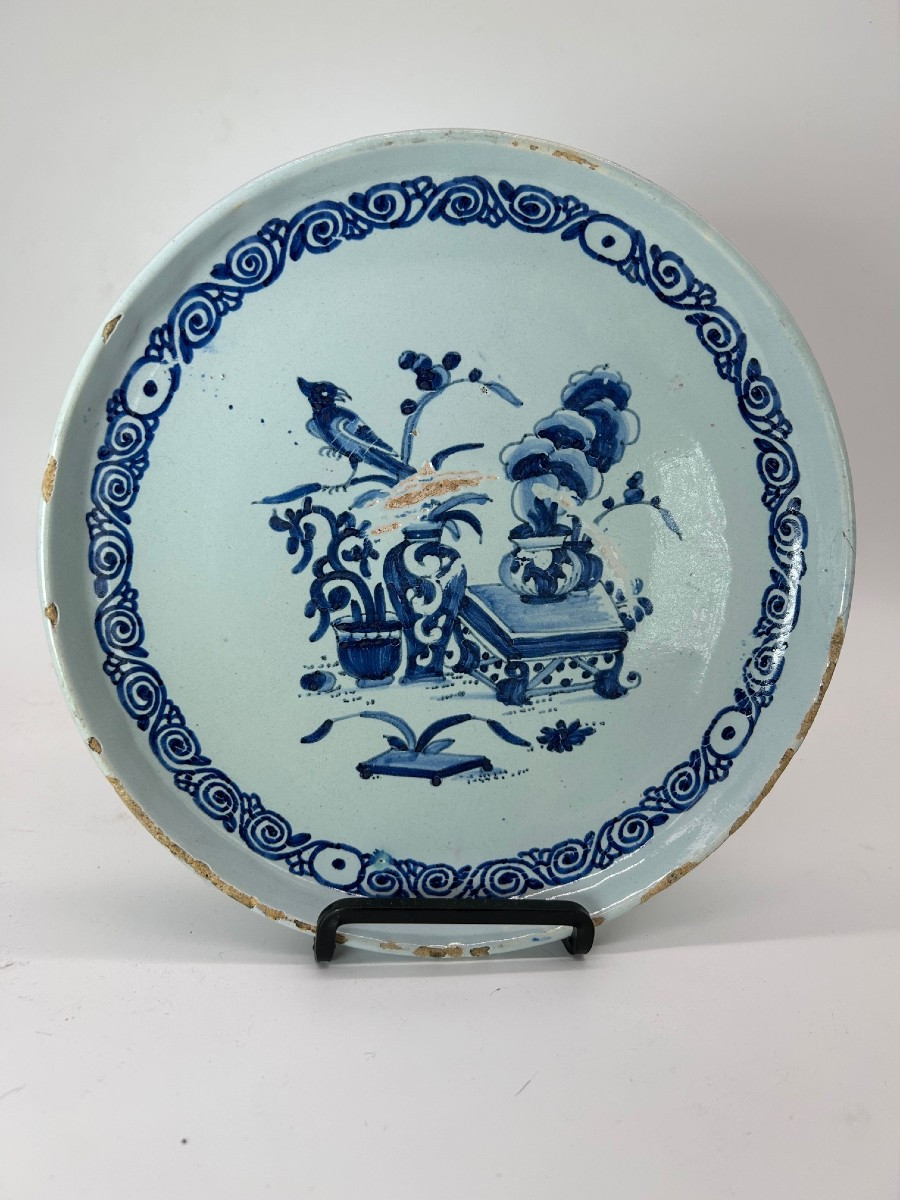 Nevers - 17th Century - Cup On Heel