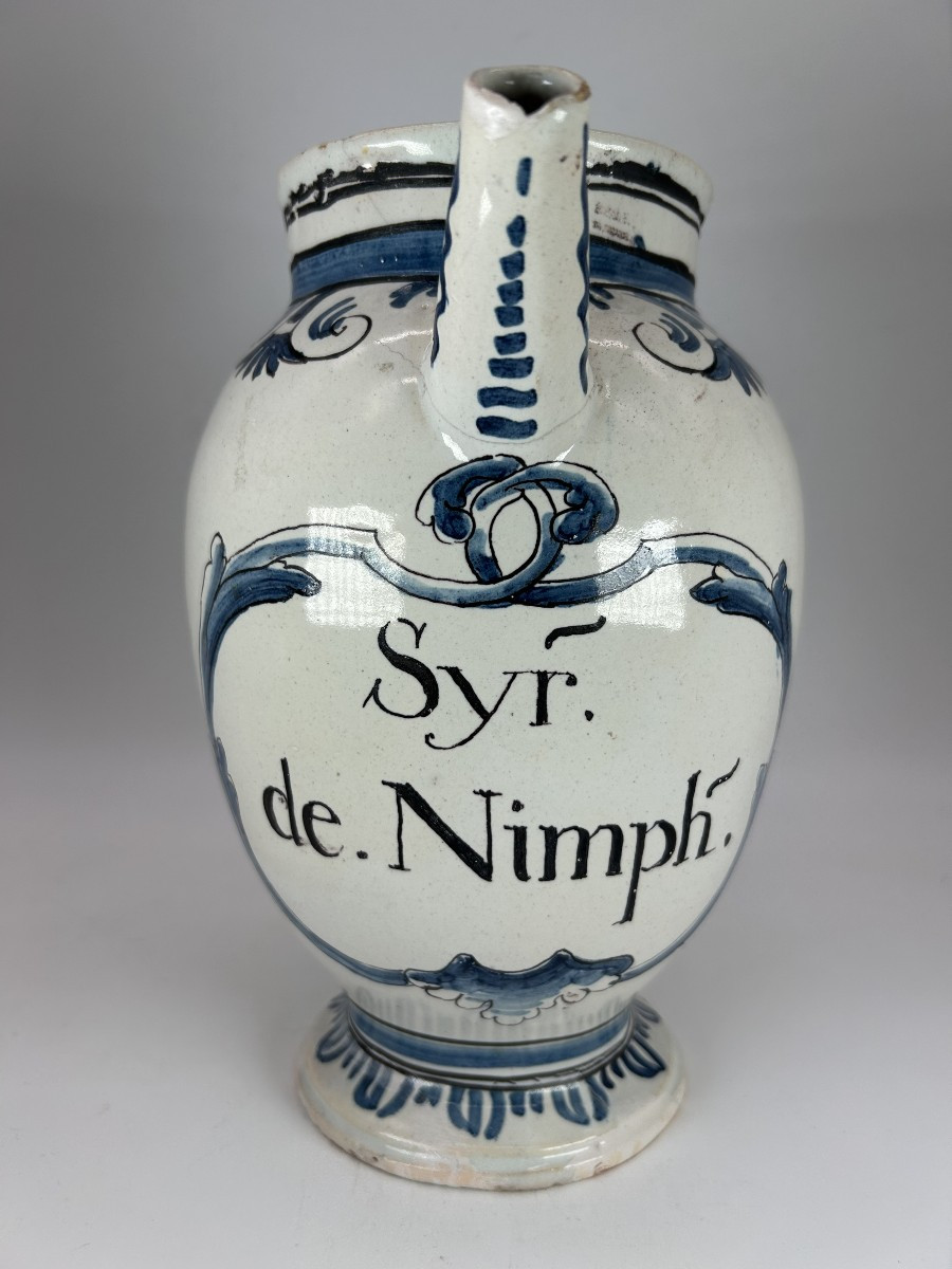 LYON XVIII ème siècle - APOTHICAIRERIE - CHEVRETTE