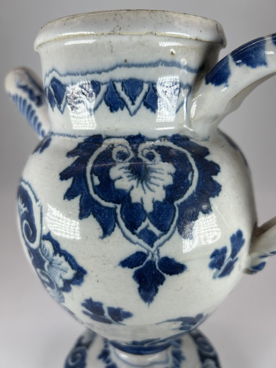 South France - Montpellier ? Early 18th Century - Chevrette With Rotating Decoration-photo-1