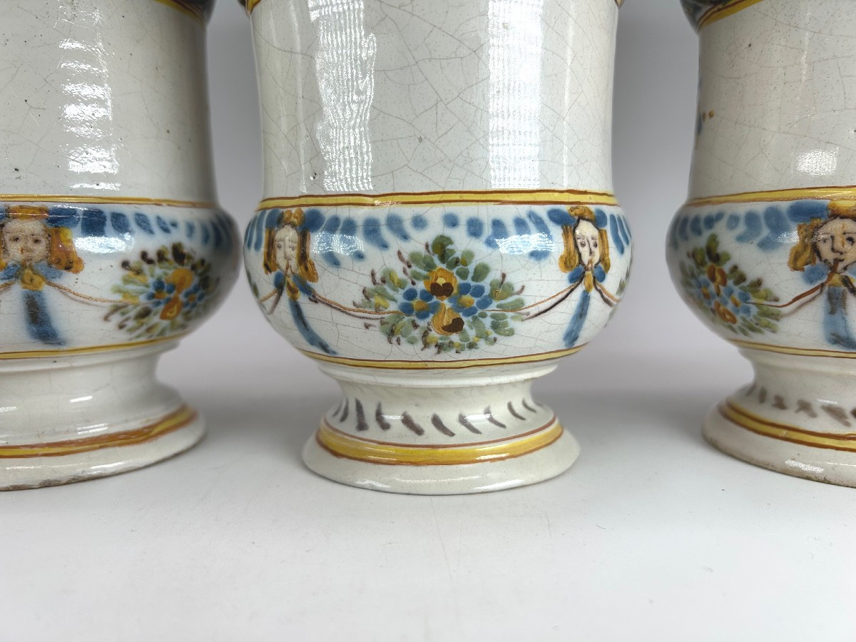 PESARO ou URBINO,  Italie - XVIII ème siècle - Série de 3 albarellis -photo-3