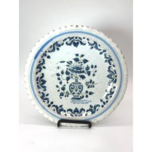 NEVERS - XVII ème siècle -  COUPE sur PIEDOUCHE