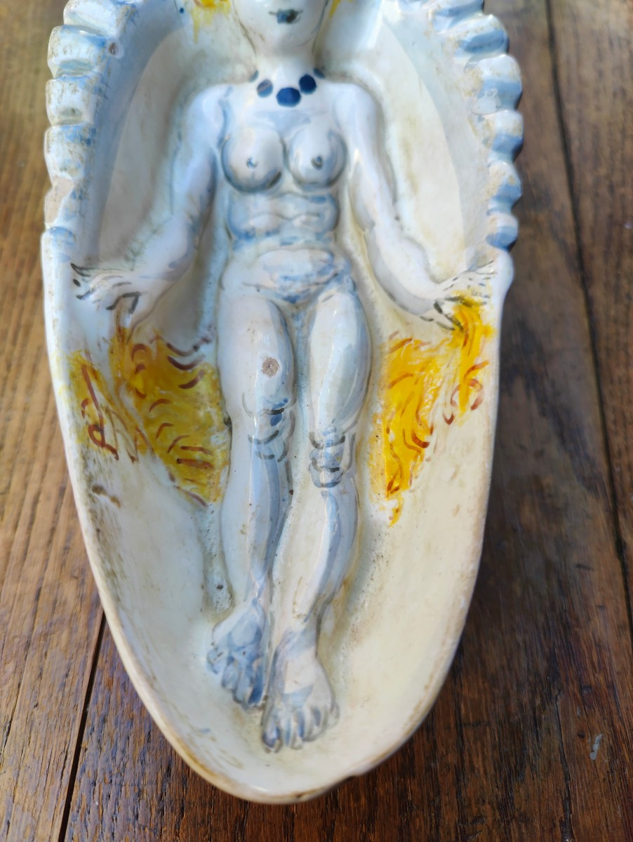 Nevers 17th - Woman Shell Bath -photo-4