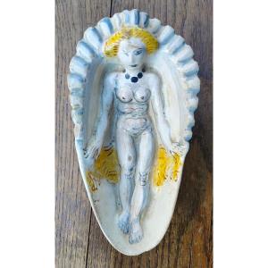 Nevers 17th - Woman Shell Bath 