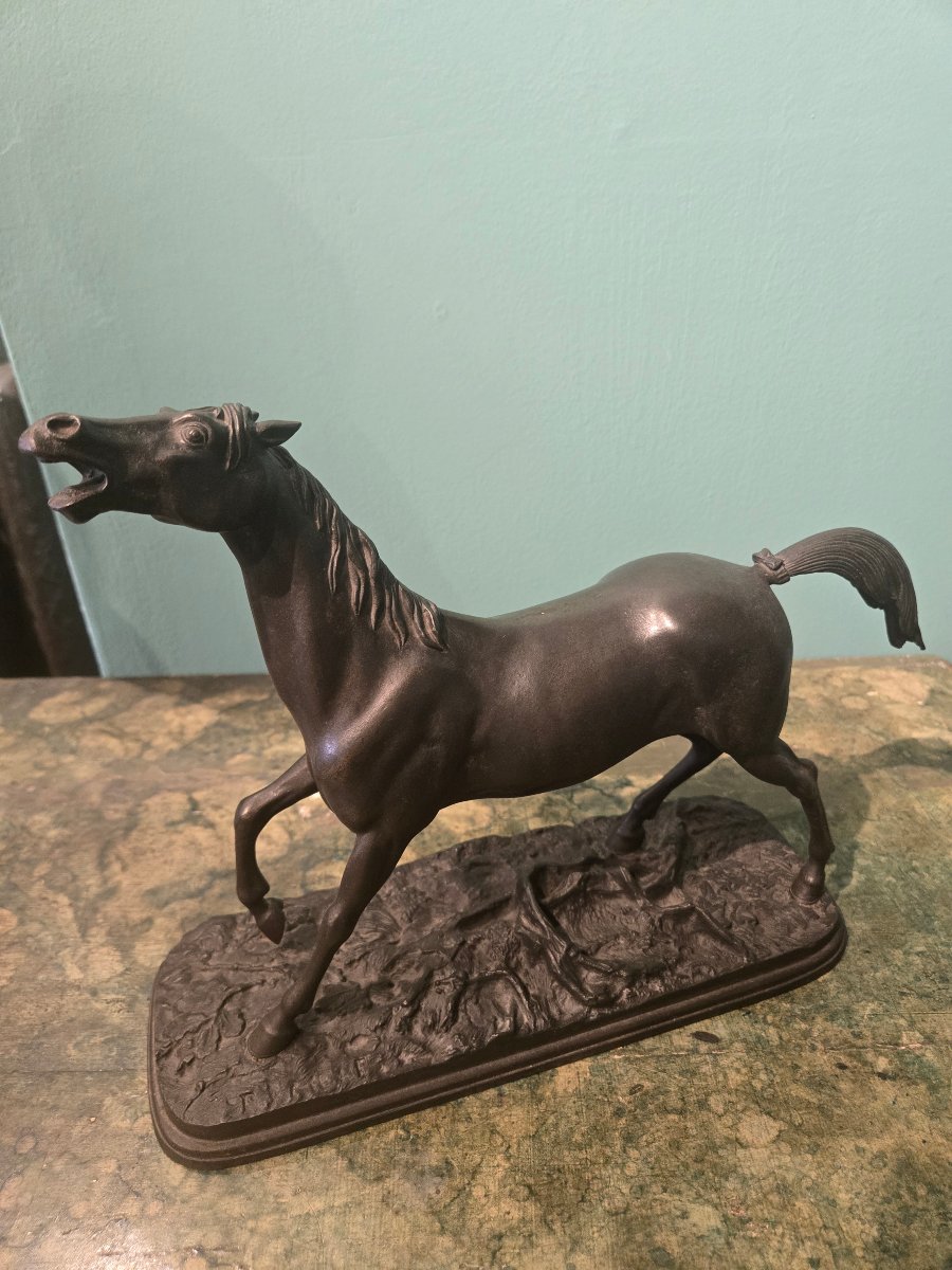 Couple de chevaux cabres en bronze a patine sombre, XIX siecle bon etat , cm h 26 x 30-photo-1