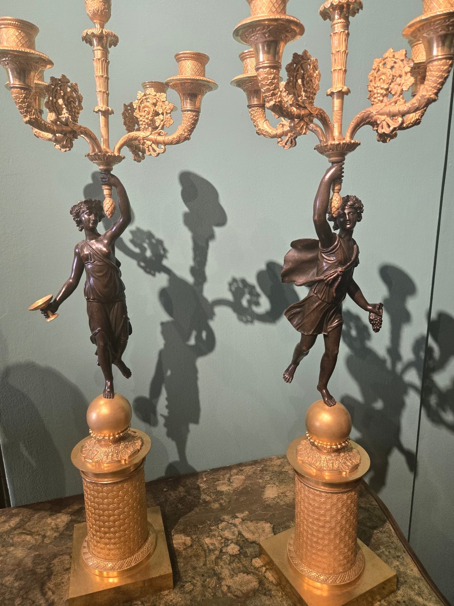 A Pair Of Beautiful 5-candle Candelabra In Burnished And Gilded Bronze From The Empire Period -photo-3