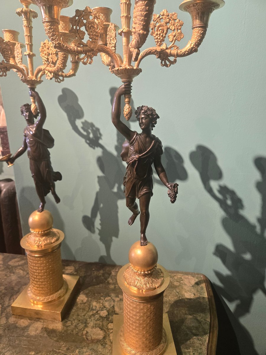 A Pair Of Beautiful 5-candle Candelabra In Burnished And Gilded Bronze From The Empire Period -photo-4