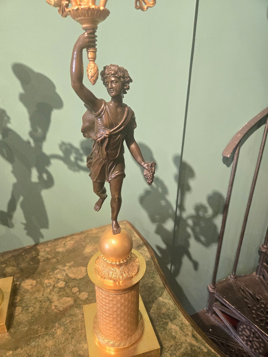 A Pair Of Beautiful 5-candle Candelabra In Burnished And Gilded Bronze From The Empire Period -photo-5