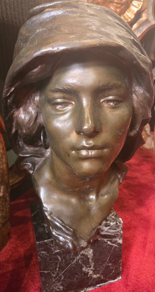 Sculpture en bronze, buste de jeune villageoise, h cm 57 , firmee Gargiulo, fin du XIX siecle 