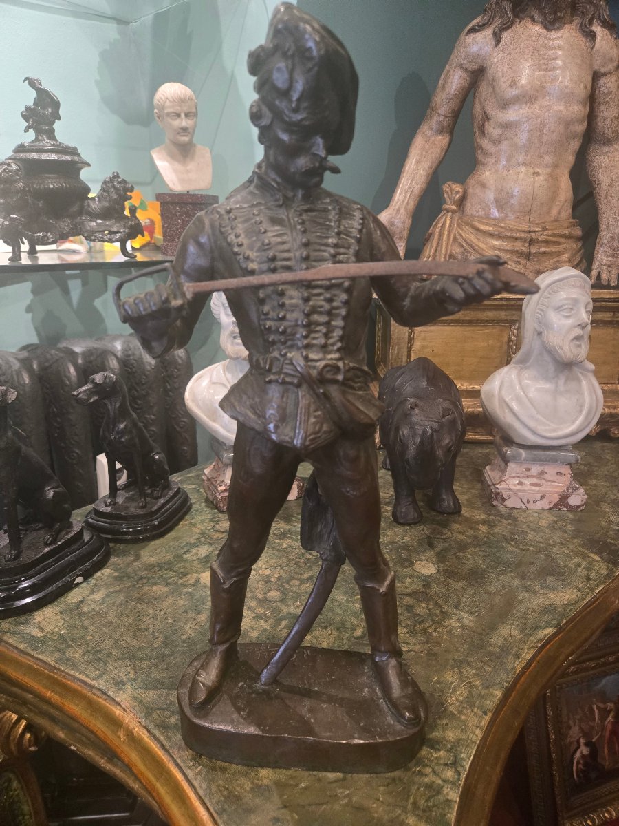 Patinated Bronze Sculpture, Hussar With Sword, Signed And Dated Strobl 1922, In Excellent Condition -photo-3