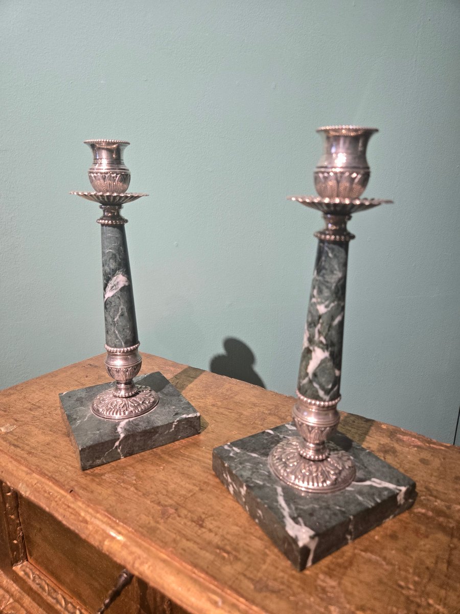 Pair Of Small Candlesticks In Silver And Verde Alpi Marble, 24 Cm High, 20th Century, In Good Condition 