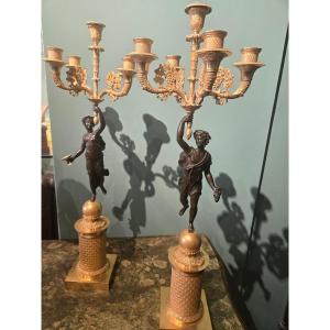 A Pair Of Beautiful 5-candle Candelabra In Burnished And Gilded Bronze From The Empire Period