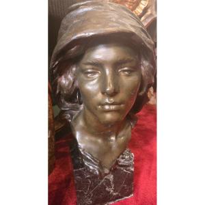 Sculpture en bronze, buste de jeune villageoise, h cm 57 , firmee Gargiulo, fin du XIX siecle 