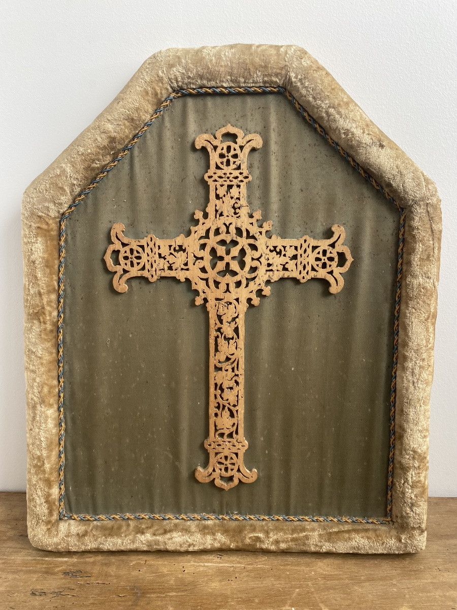 Cross In Fretted Wood, Velvet Frame, Late 19th Century-photo-2