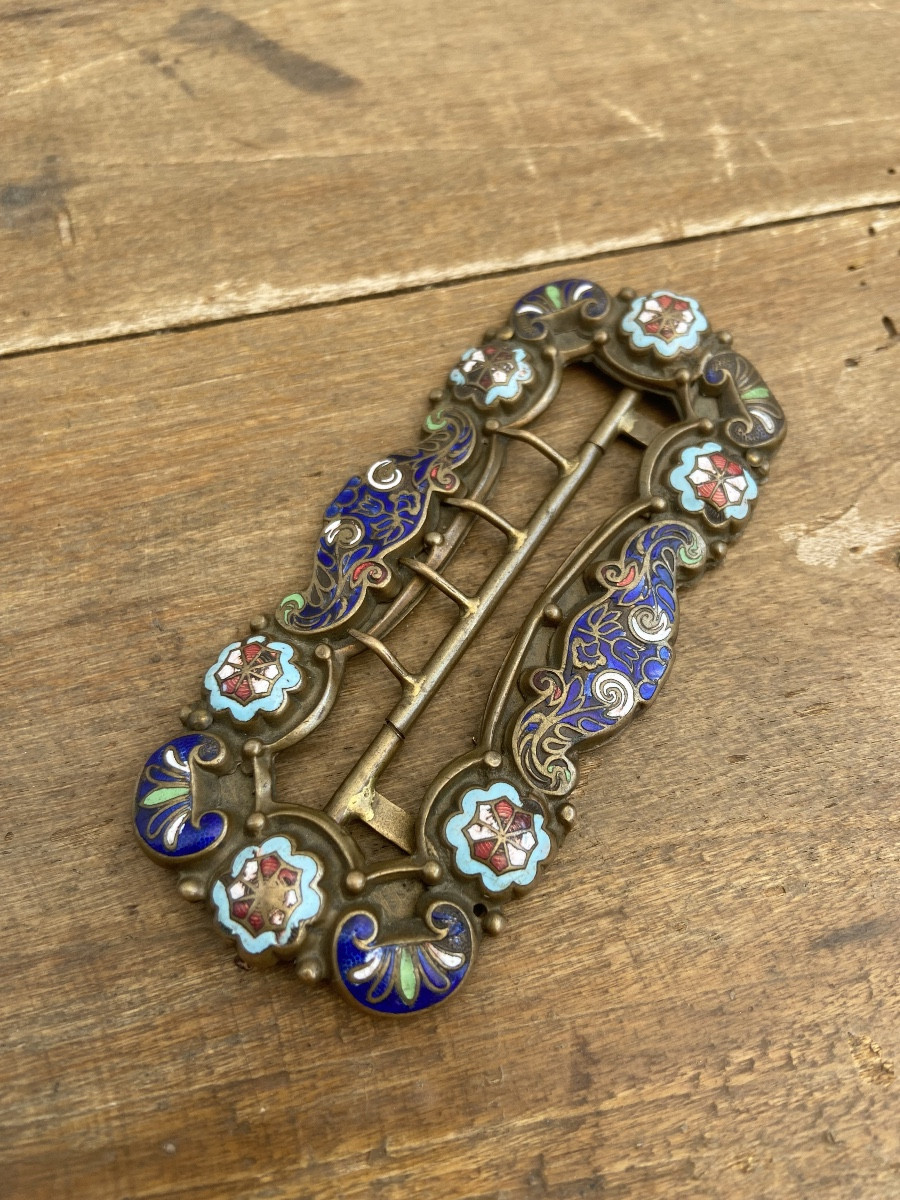 Boucle de ceinture, laiton et émail champlevé, France vers 1850