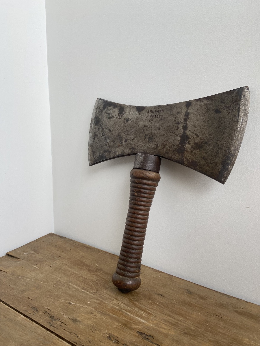 Labrys, hache à double tranchant, Suisse 19ème