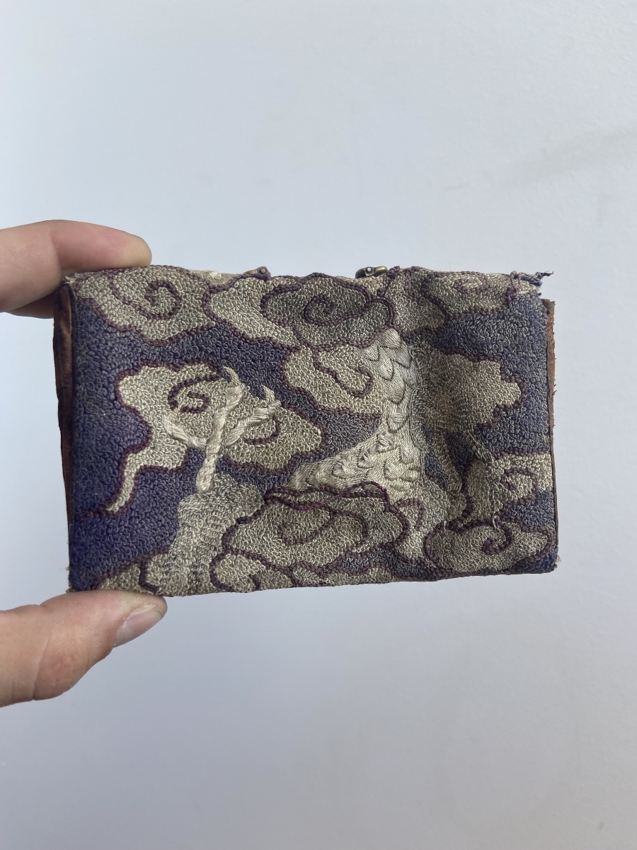 Tabako-Ire, Blague à tabac à décor de dragon, cuir argent broderie de soie, Japon ère Edo/Meiji-photo-3