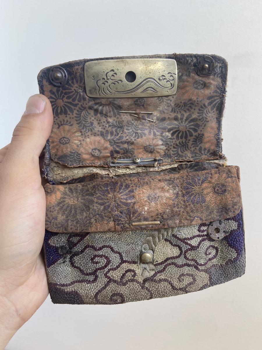 Tabako-Ire, Blague à tabac à décor de dragon, cuir argent broderie de soie, Japon ère Edo/Meiji-photo-4