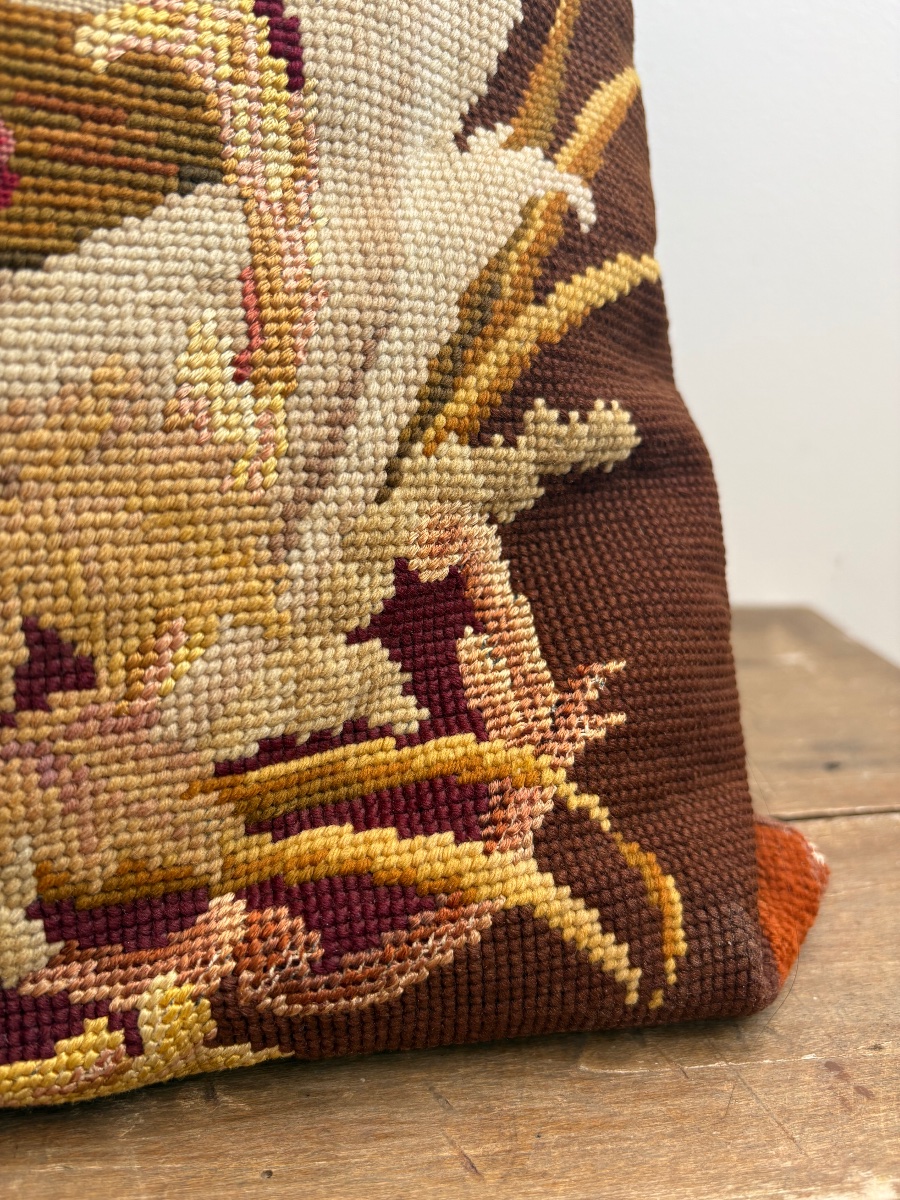 Coussin Belle Époque, crin naturel et tapisserie au point, France c.1920-photo-4