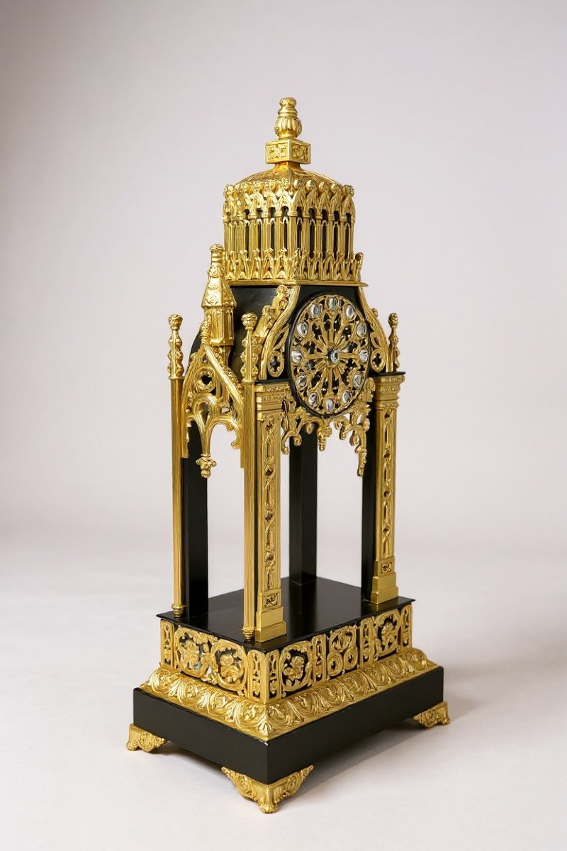 Large Neo-gothic Clock In Gilded And Patinated Bronze – 19th Century-photo-4