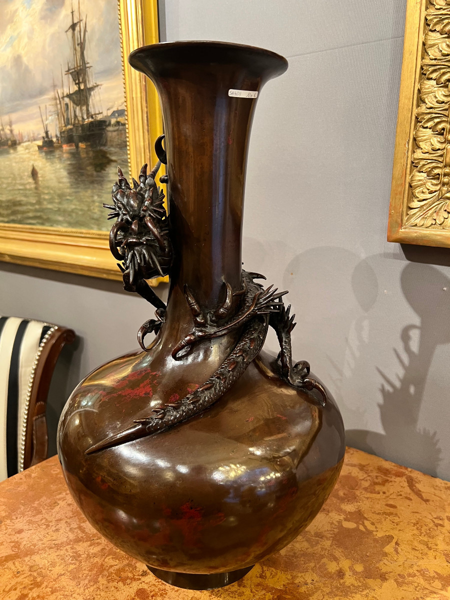 Japanese Bronze Vase With Dragon Decoration – Meiji Period (circa 1880-1900)-photo-3