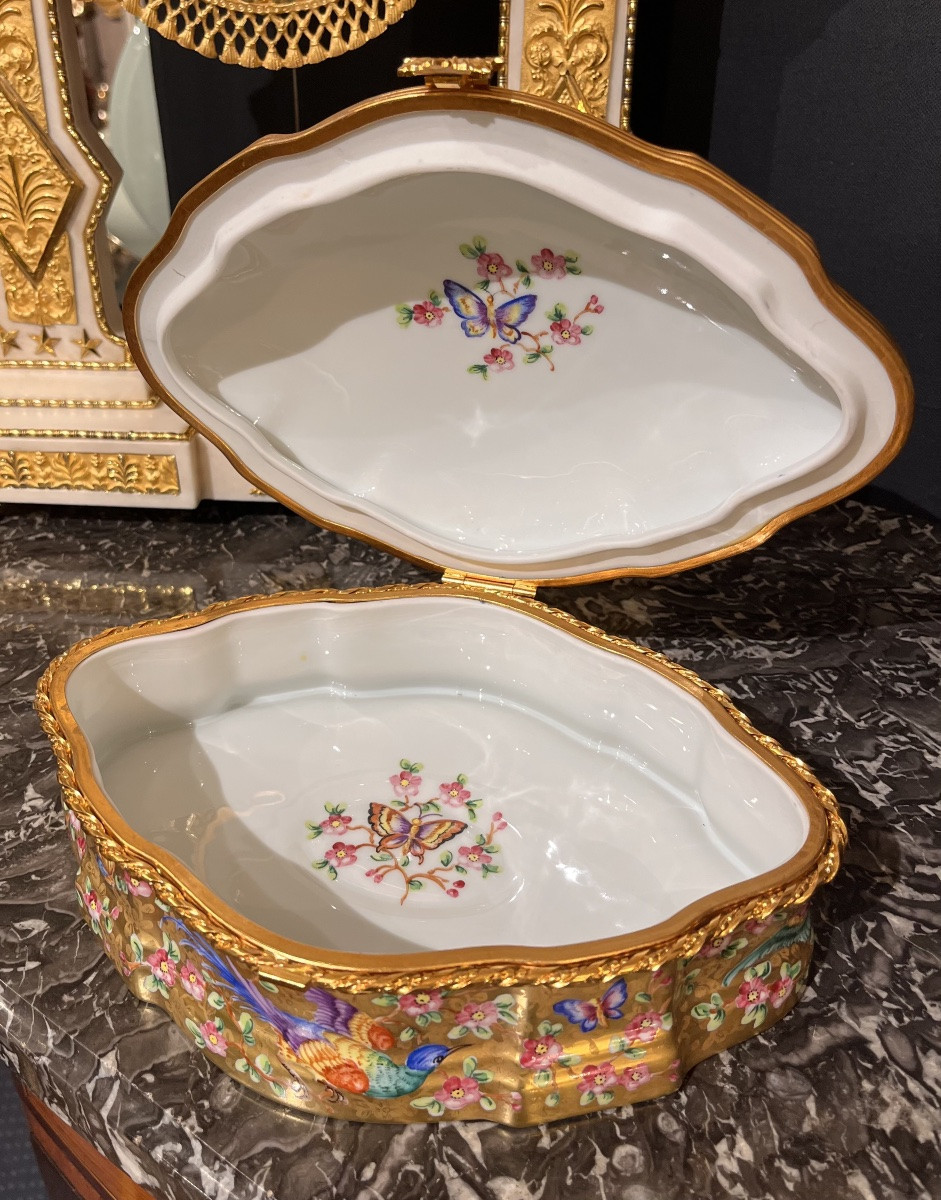Painted Porcelain Box – Le Tallec, Paris-photo-3