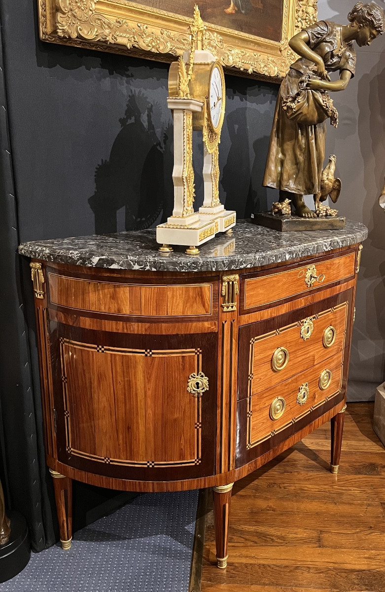 Louis XVI Half-moon Commode – Stamped Cordier-photo-3