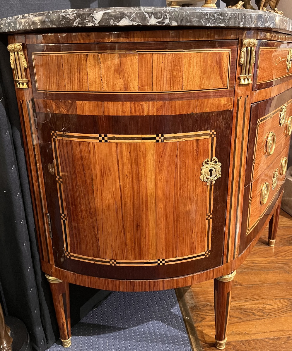 Louis XVI Half-moon Commode – Stamped Cordier-photo-3