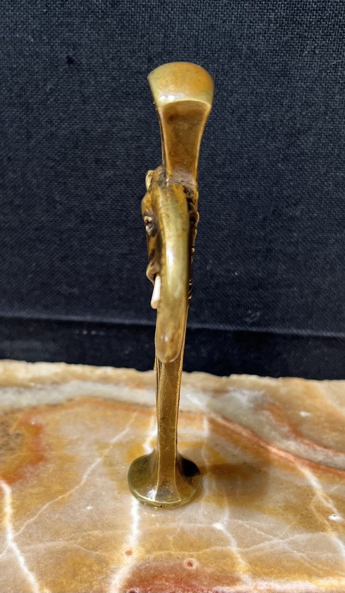 Patinated Bronze Seal Decorated With An Elephant-photo-3