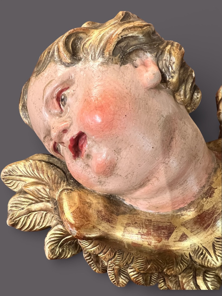 Angelot baroque en bois sculpté, polychromé et doré – XVIIIe siècle – travail d’Europe centrale-photo-2