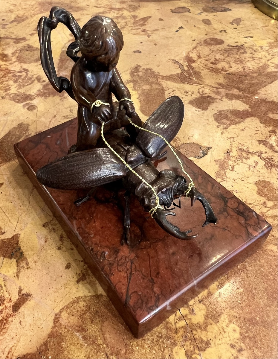 Vienna Bronze – Putto Riding A Scarab – Humorous Miniature Bronze Circa 1900-photo-3