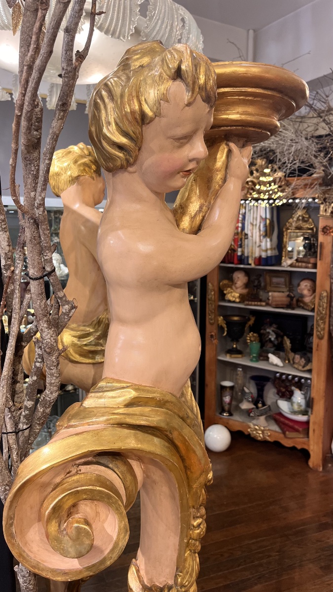 Grande paire de torchères aux putti en bois sculpté, doré et polychrome – Italie XVIIIe siècle -photo-3