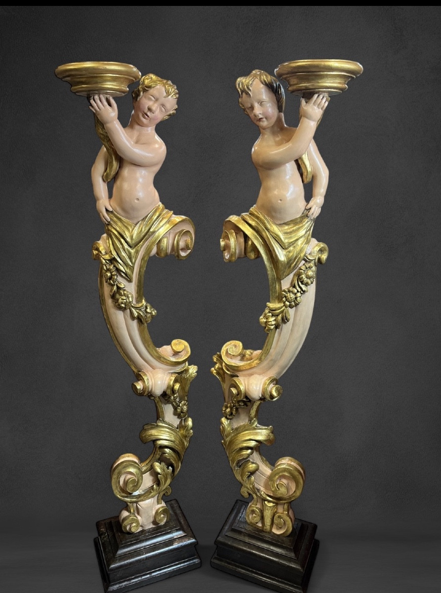 Large Pair Of Torchères With Putti In Carved, Gilded And Polychrome Wood - 18th Century Italy