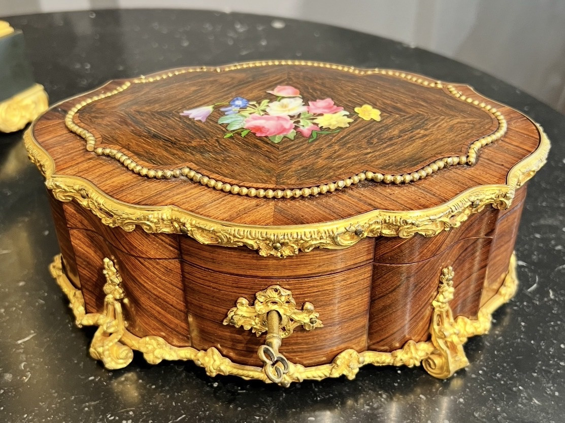 Coffret Napoléon III signé Tahan à Paris  Marqueterie de porcelaine – Palissandre et bronzes do-photo-4