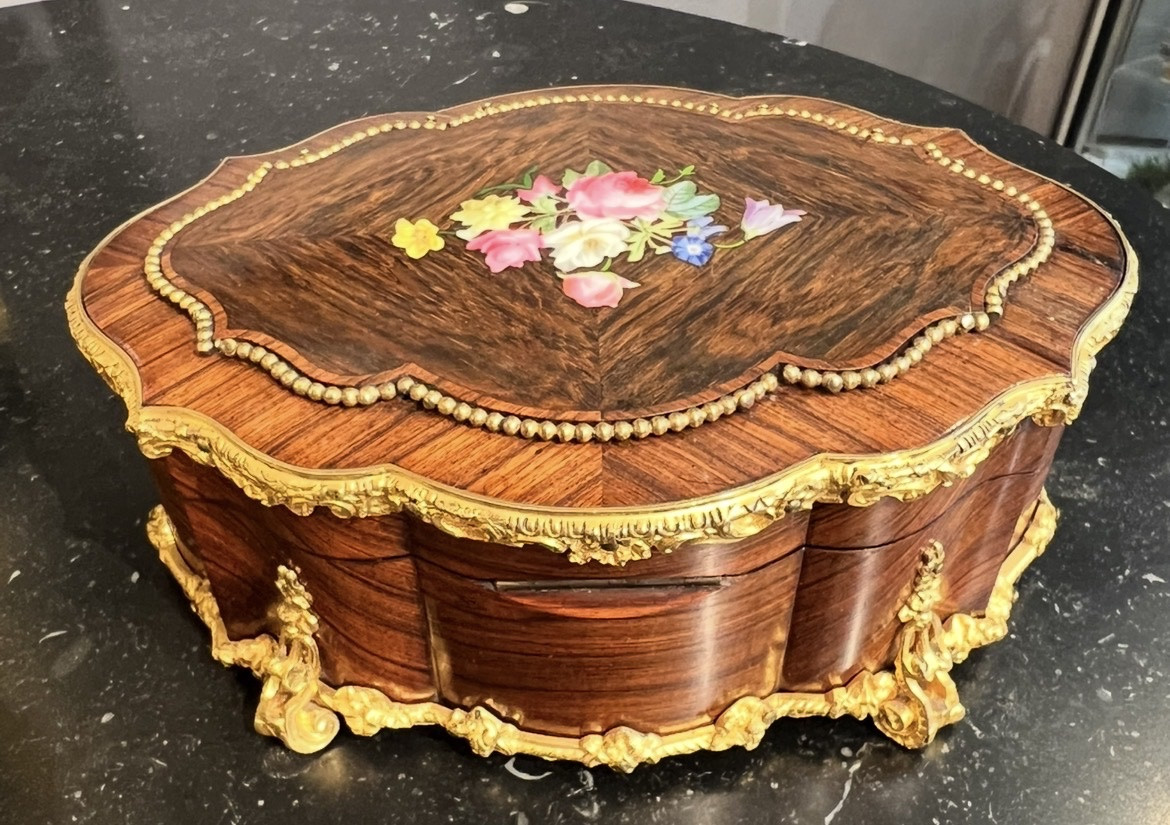 Coffret Napoléon III signé Tahan à Paris  Marqueterie de porcelaine – Palissandre et bronzes do-photo-3