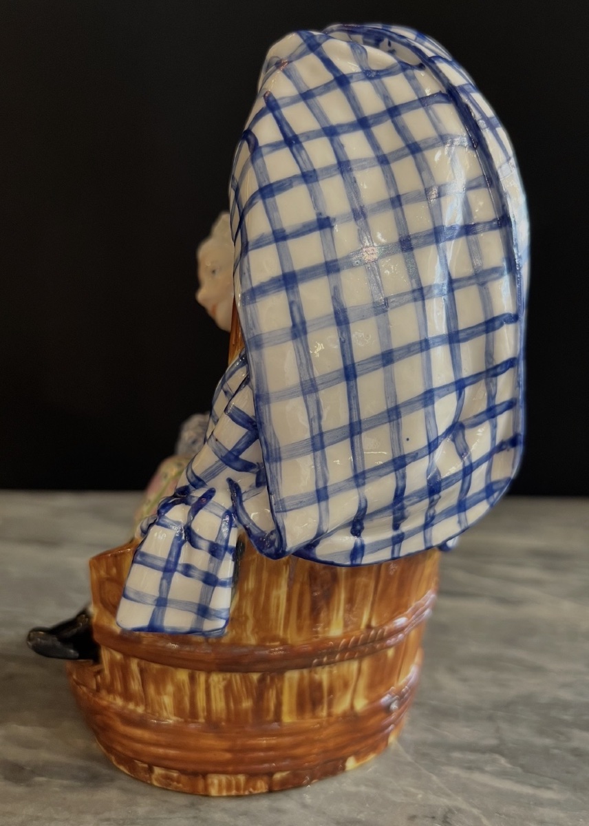Paire de figures en porcelaine dure polychrome – Le Savetier et La Ravaudeuse  -photo-4