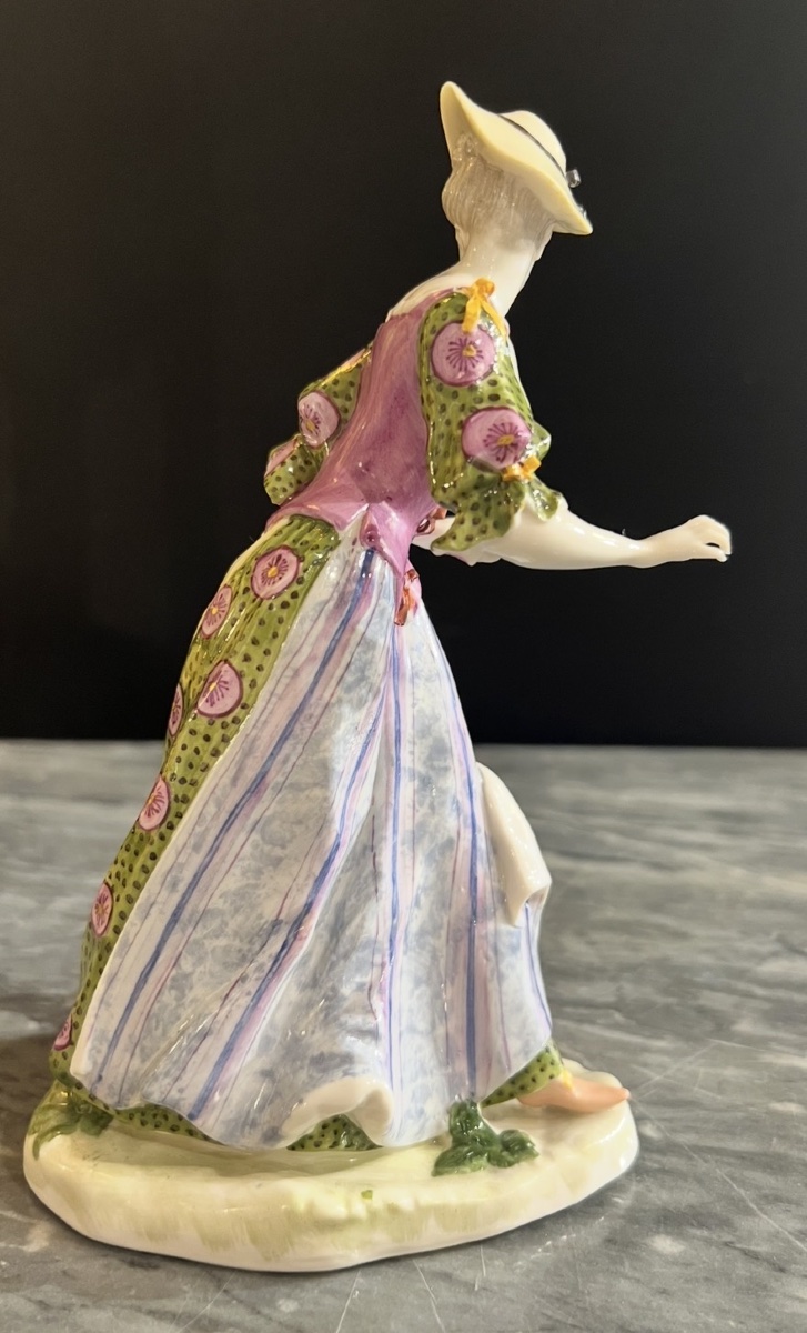 Nymphenburg – “lady Attacked By A Small Dog”  Based On A Model By Franz Anton Bustelli -photo-3