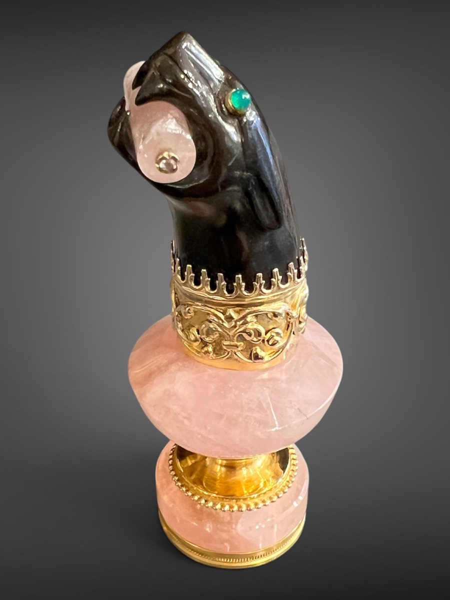 Cachet Art déco en quartz rose – Tête de panthère