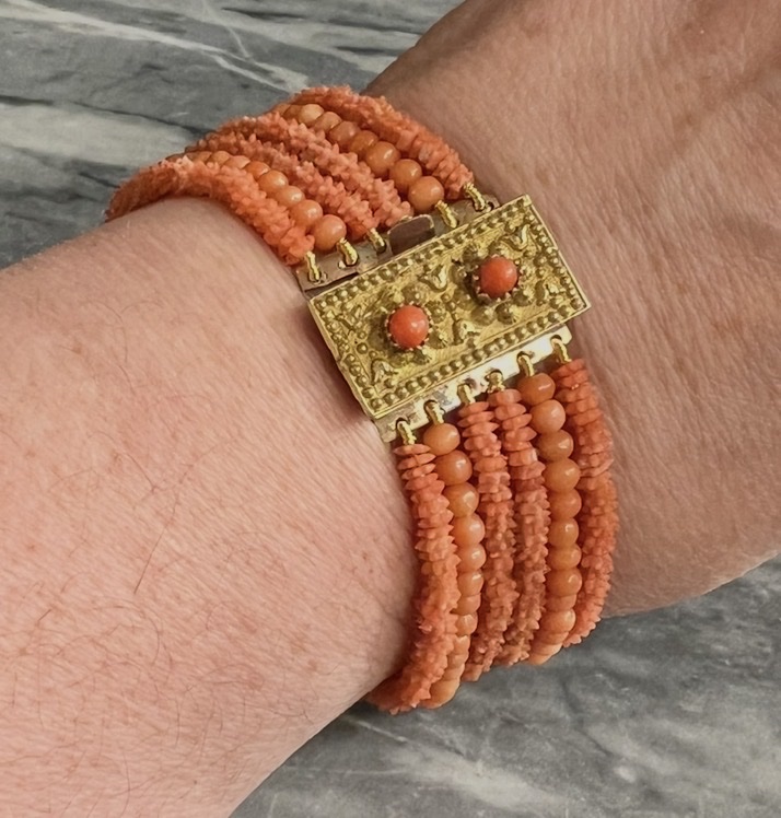 Antique Six-row Coral Bracelet – Pom-pom Clasp – Circa 1850-photo-4