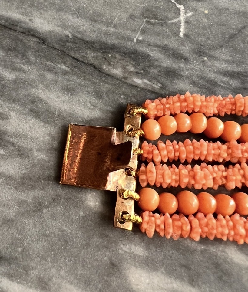 Antique Six-row Coral Bracelet – Pom-pom Clasp – Circa 1850-photo-1