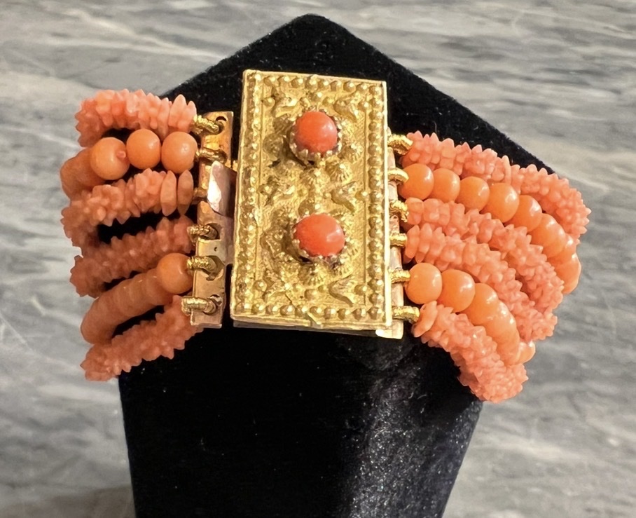 Antique Six-row Coral Bracelet – Pom-pom Clasp – Circa 1850-photo-3