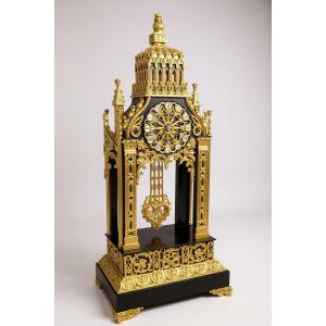 Large Neo-gothic Clock In Gilded And Patinated Bronze – 19th Century