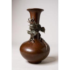 Japanese Bronze Vase With Dragon Decoration – Meiji Period (circa 1880-1900)