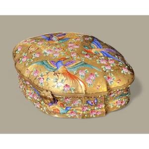 Painted Porcelain Box – Le Tallec, Paris