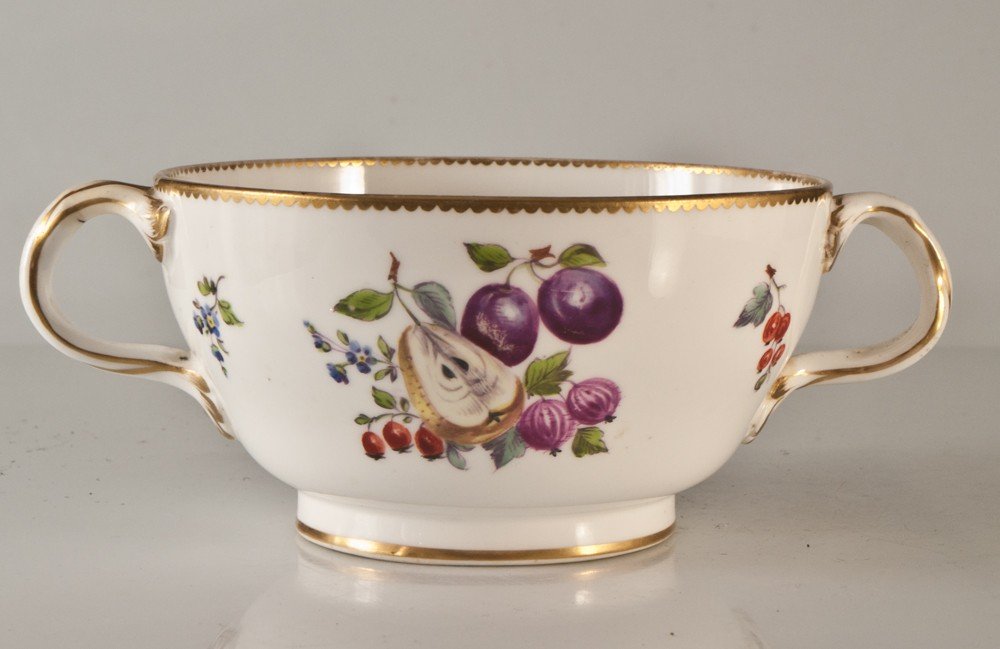 Tasse Trembleuse En Porcelaine Décor Aux Fruits