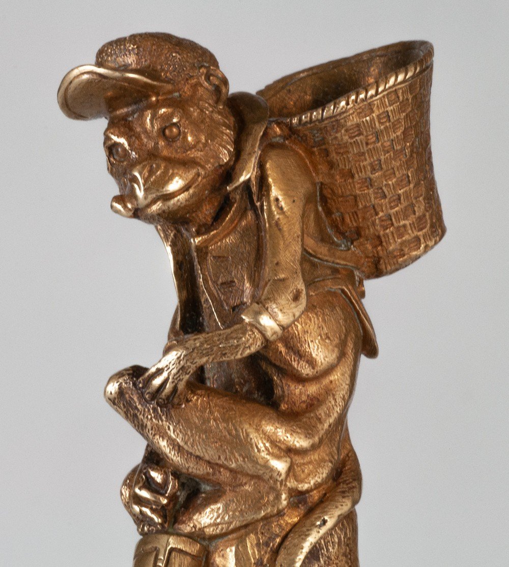 Monkey In The Hood Animal Bronze-photo-2