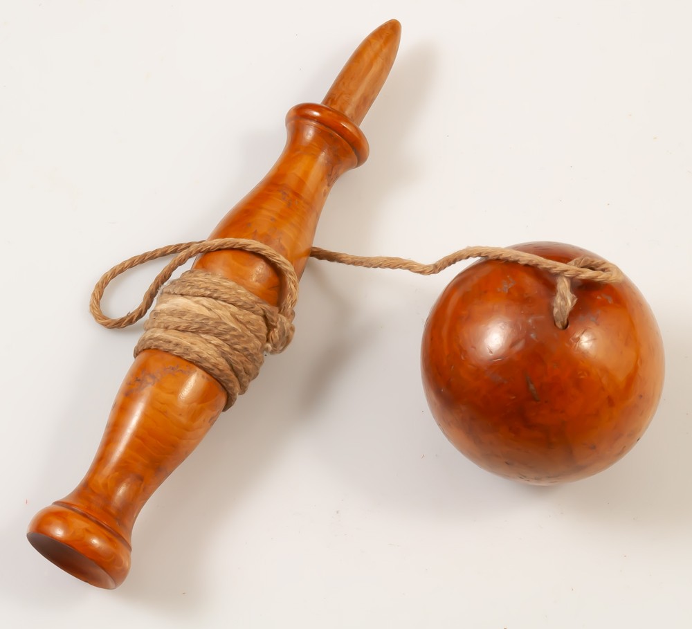Bilboquet En Bois De Buis -photo-1