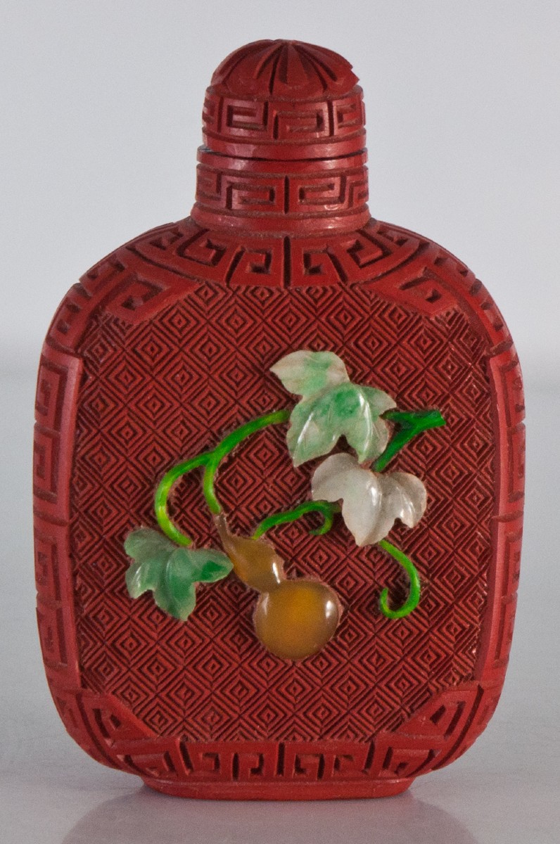 Tabatière chinoise laque cinabre et pierres dures-photo-2