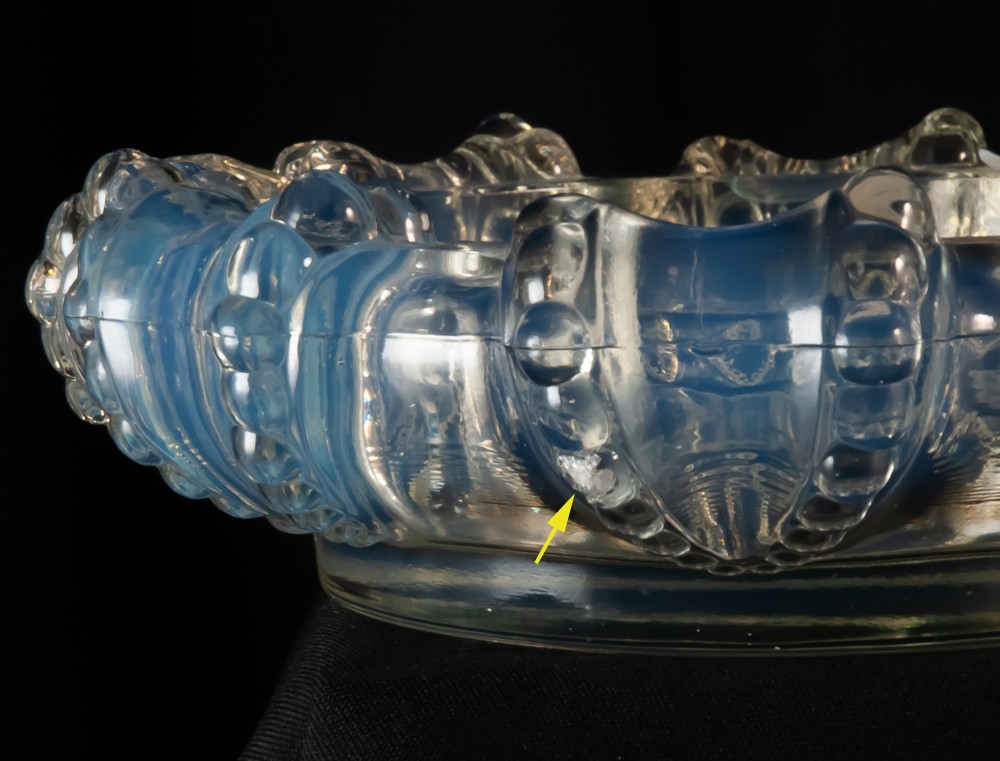 Grand cendrier ATT Lalique France verre opalescent modèle Cannes-photo-2