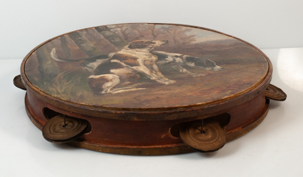 Tambourine Painted With Hunting Dogs, Brifauts-photo-1